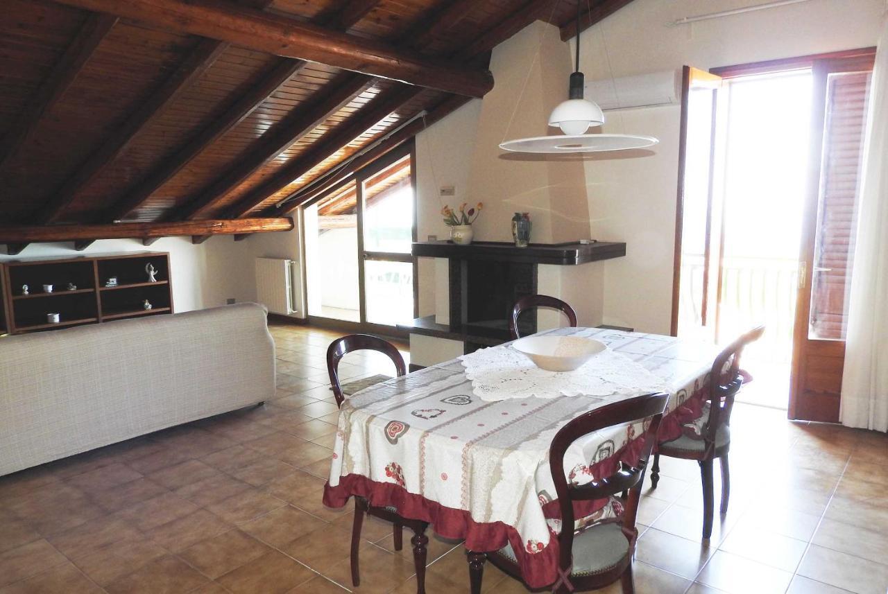 Mansarda Sul Mare Dei Ciclopi Appartement Aci Trezza Buitenkant foto