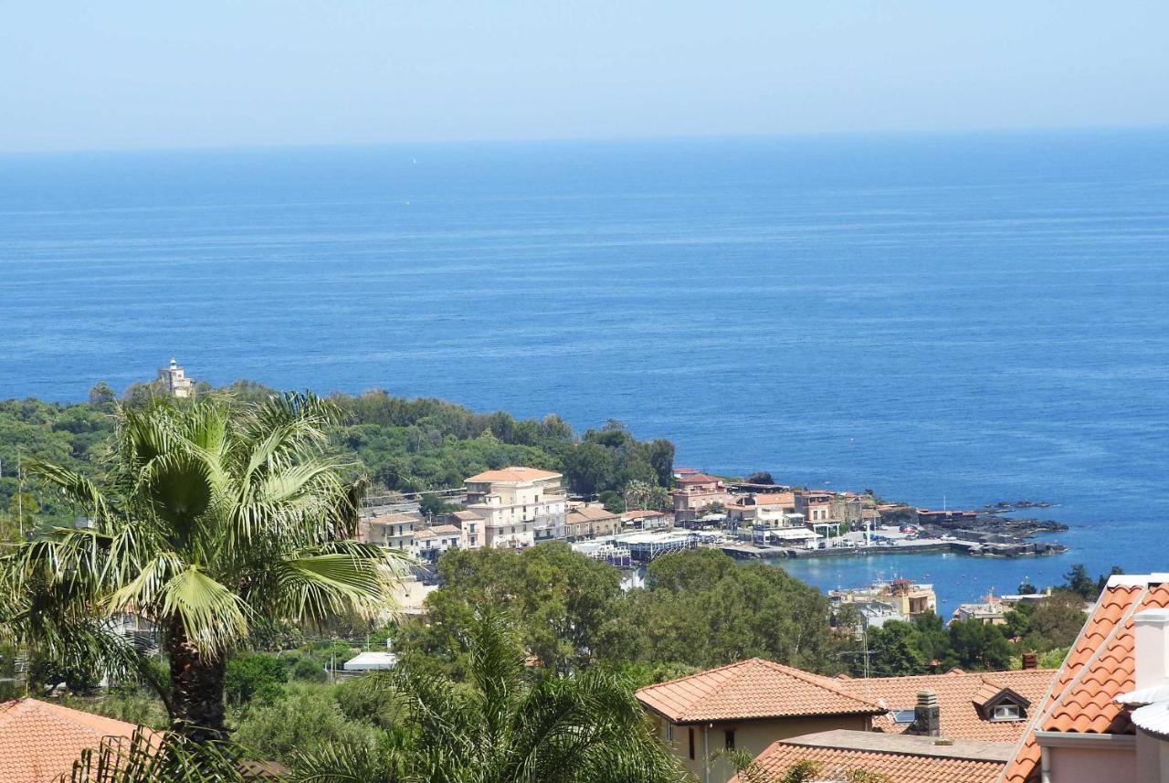 Mansarda Sul Mare Dei Ciclopi Appartement Aci Trezza Buitenkant foto