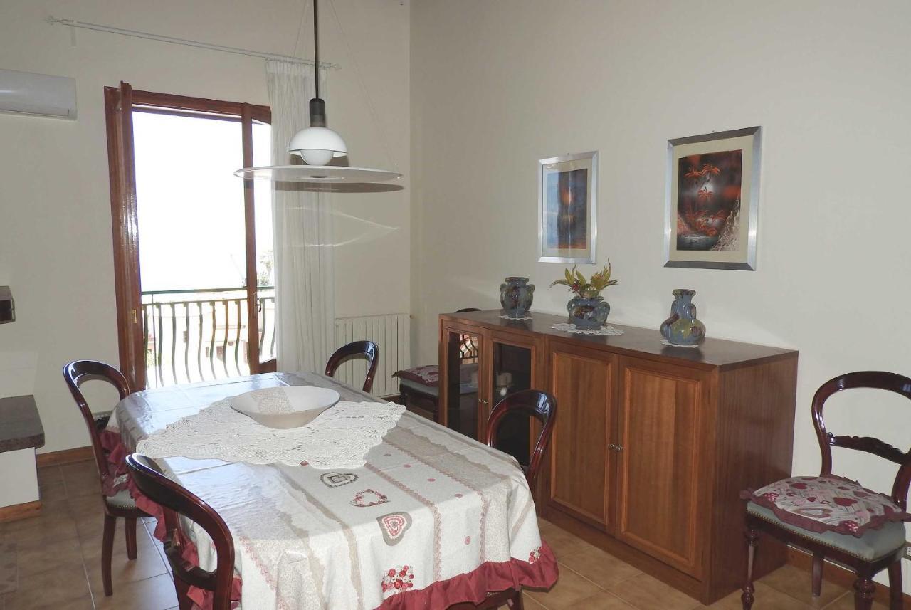 Mansarda Sul Mare Dei Ciclopi Appartement Aci Trezza Buitenkant foto