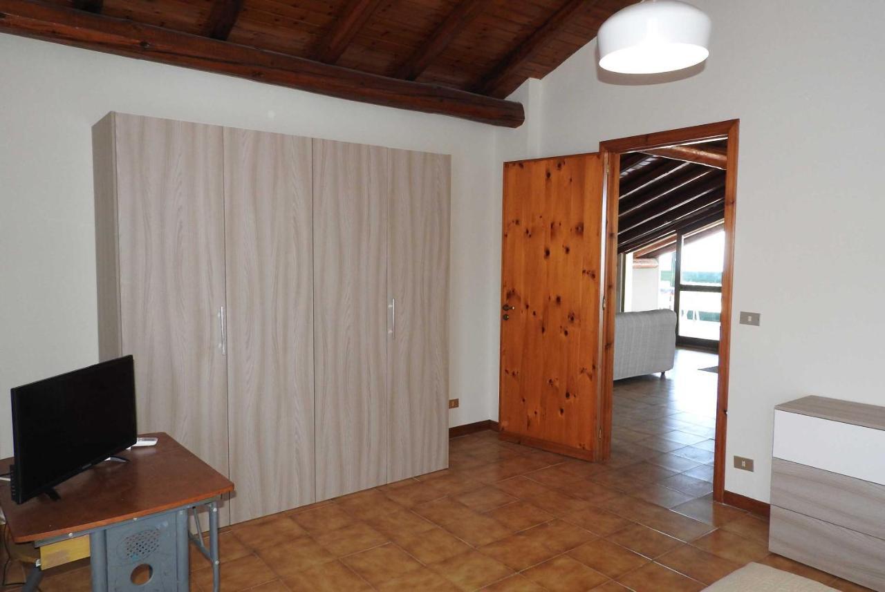 Mansarda Sul Mare Dei Ciclopi Appartement Aci Trezza Buitenkant foto