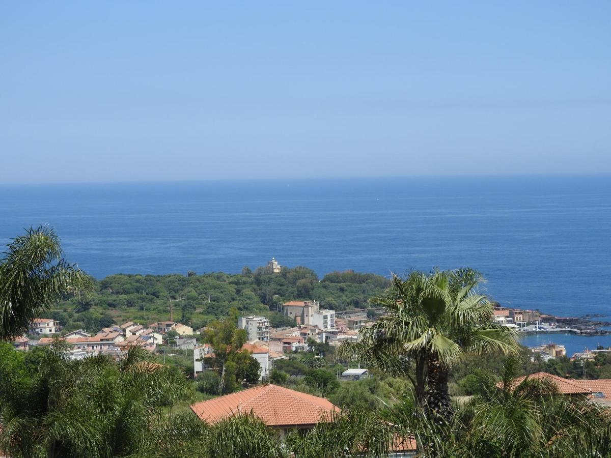Mansarda Sul Mare Dei Ciclopi Appartement Aci Trezza Buitenkant foto